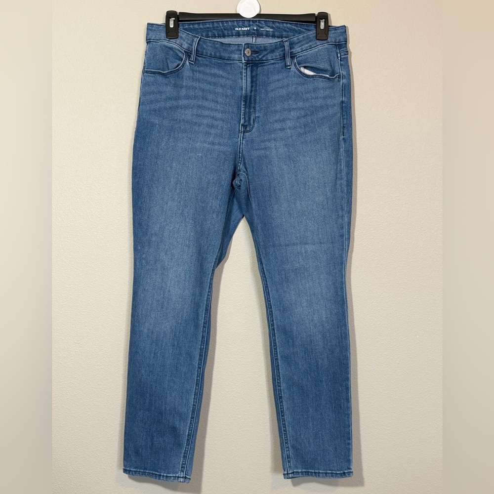 Old Navy High-Rise WOW Straight, size 14